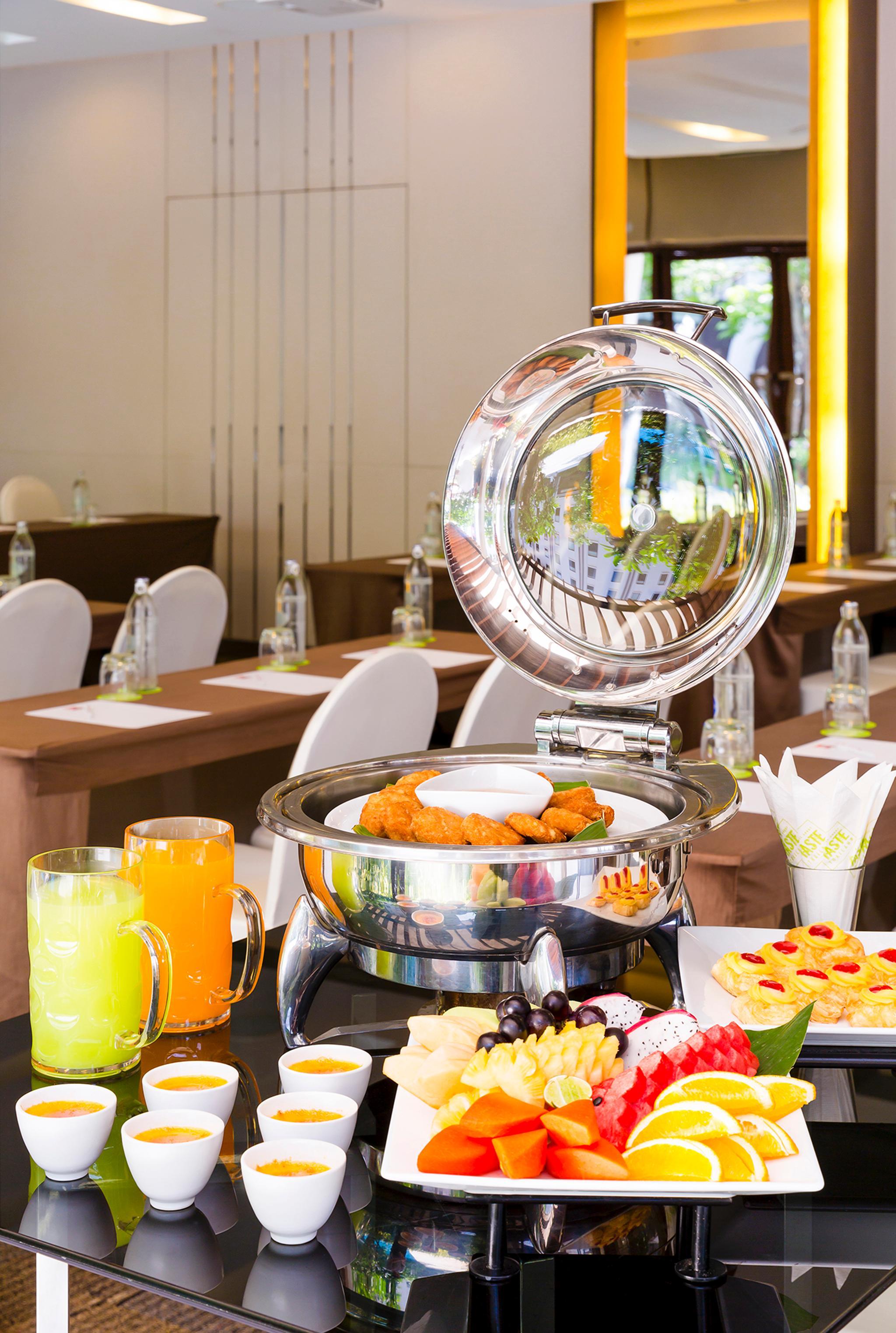 Ibis Riverside Khách sạn 3*
