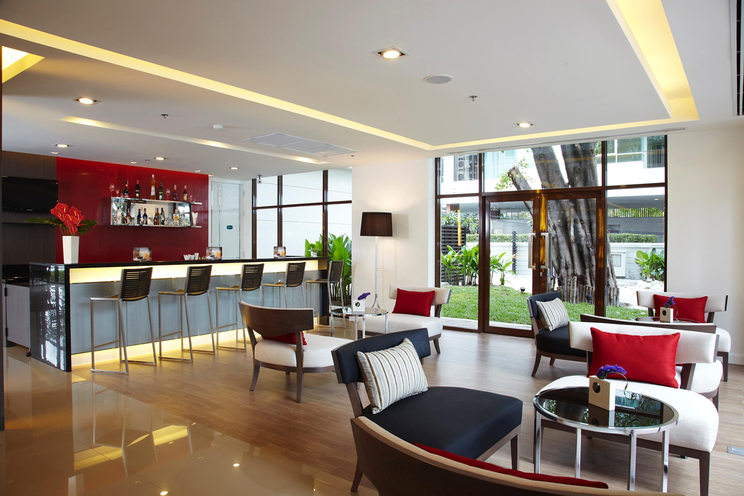Ibis Riverside Khách sạn 3*