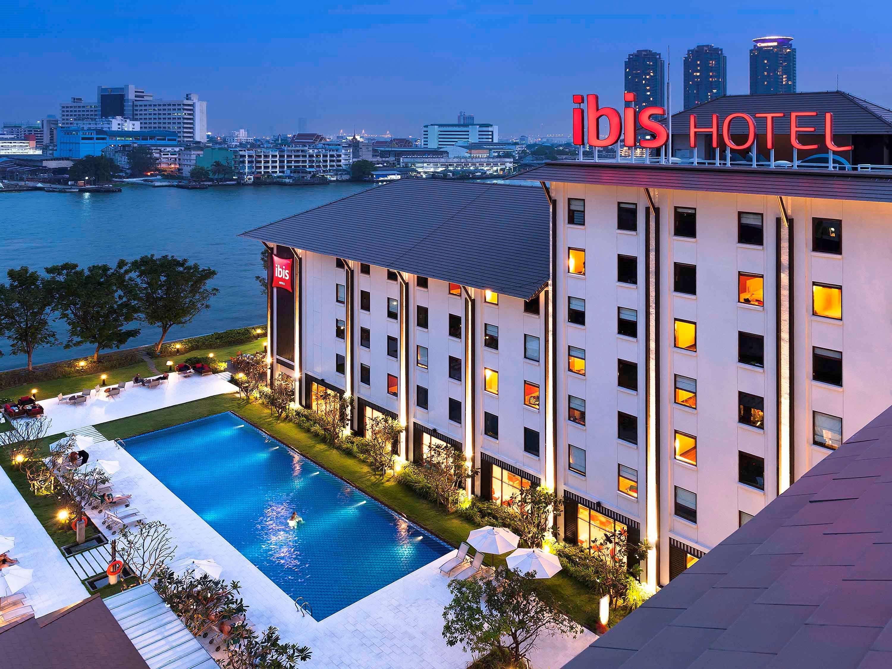Ibis Riverside Khách sạn 3*