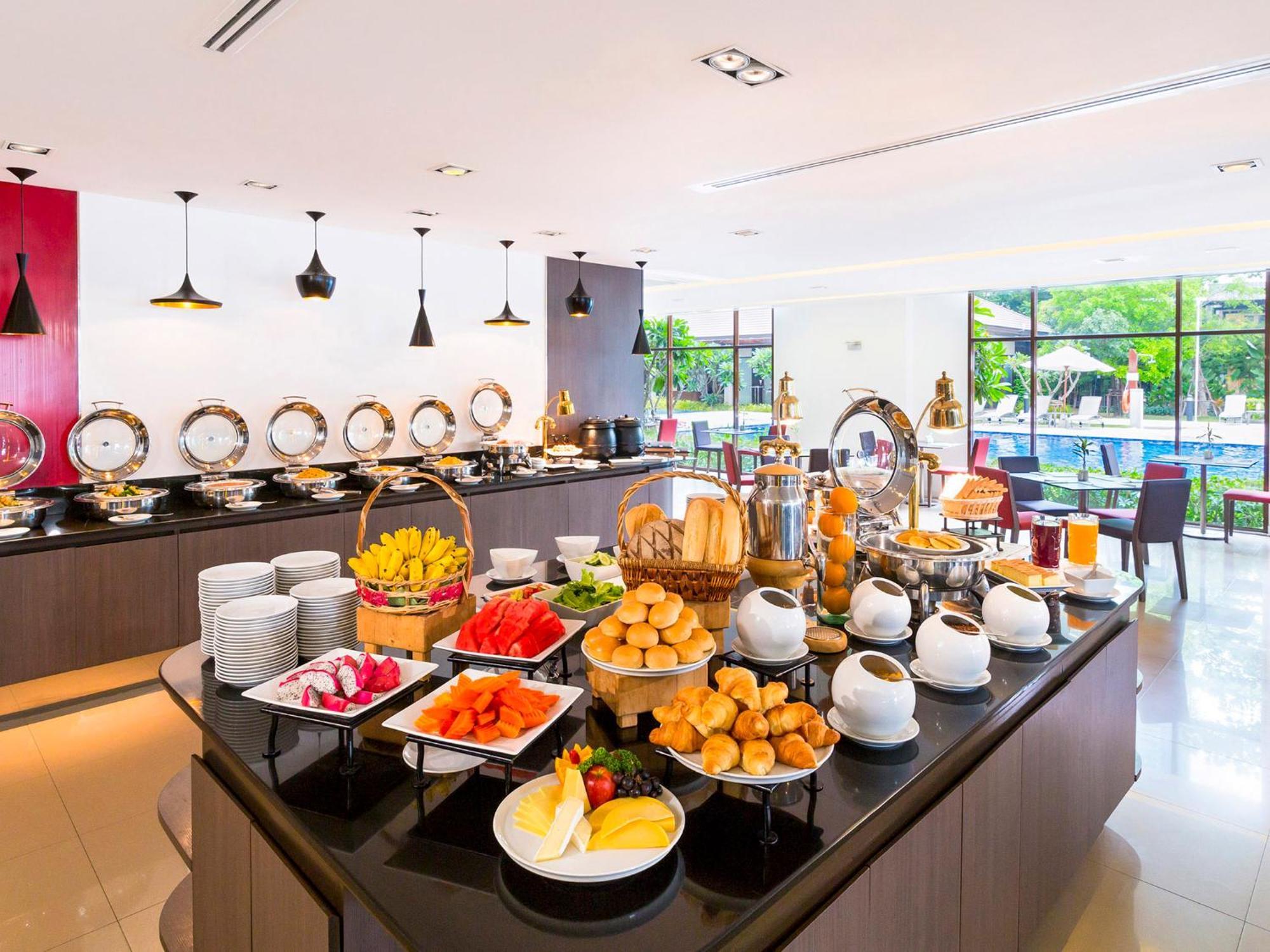 Ibis Riverside Khách sạn