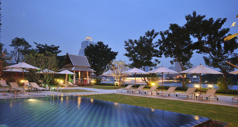Khách sạn Ibis Riverside 3*